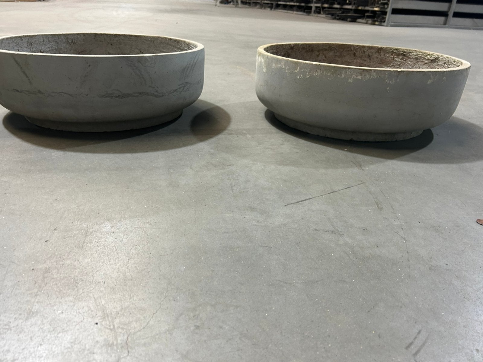 Pots de fleurs en pierre grise, Jardin & Terrasse, Balcon, 40 cm ou plus, Rond, Pierre
