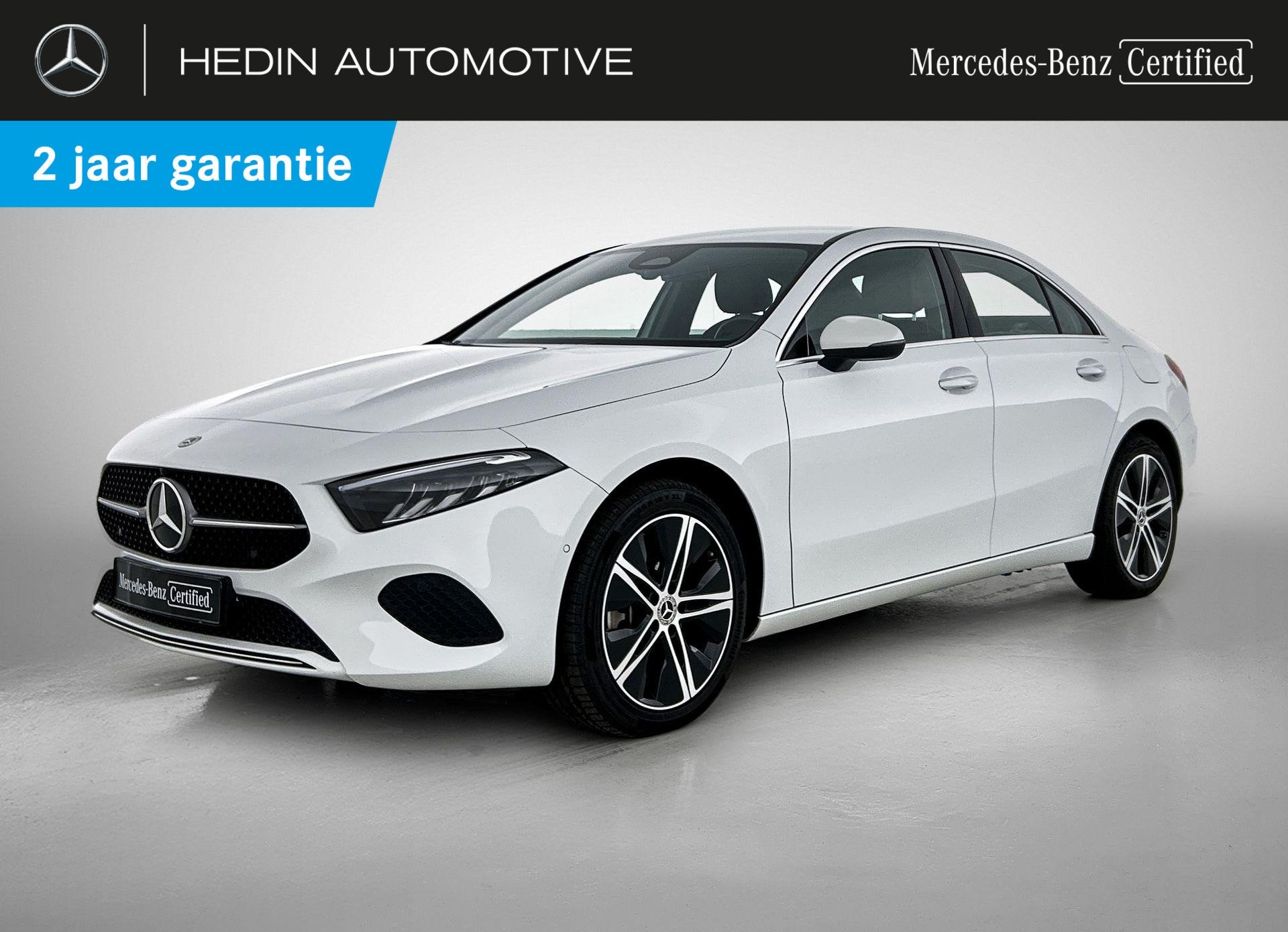 Mercedes-Benz A-klasse 250 e Berline Luxury Line | Trekhaak, Auto's, 4 deurs, Stof, Gebruikt, Euro 6