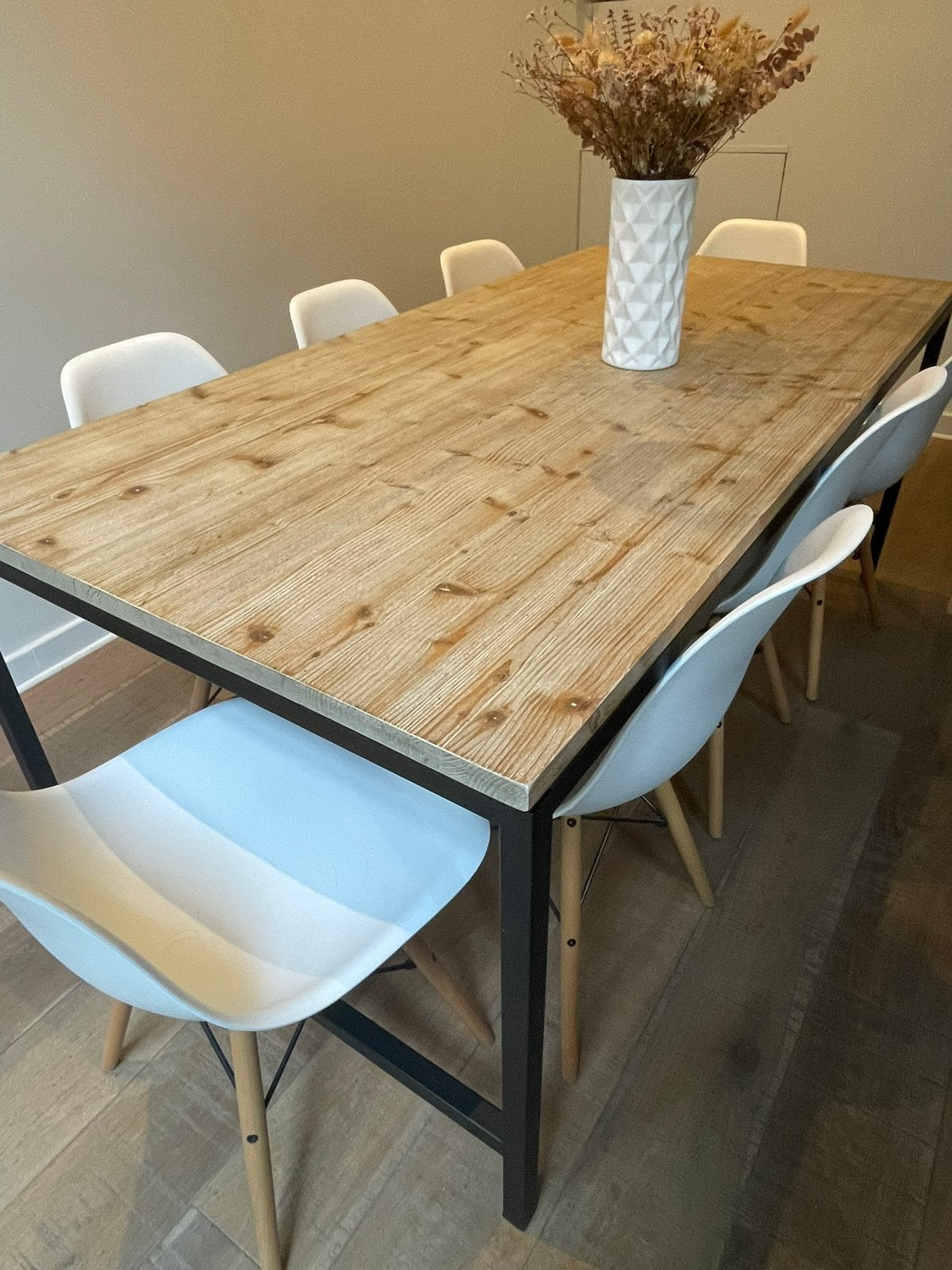 Table à manger en bois brut - Maison du Monde, 150 à 200 cm, Cinq personnes ou plus, Pin, Comme neuf