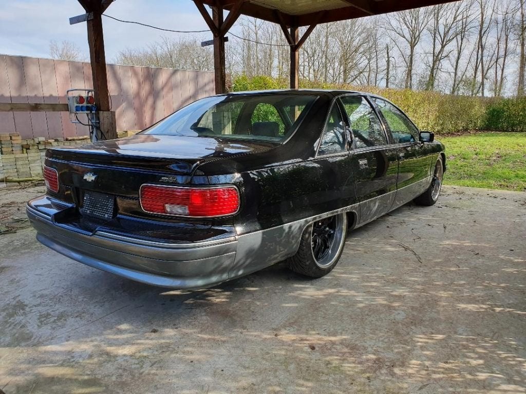 te koop CHEVROLET CAPRICE, Automaat, 8 cilinders, Zwart, Berline