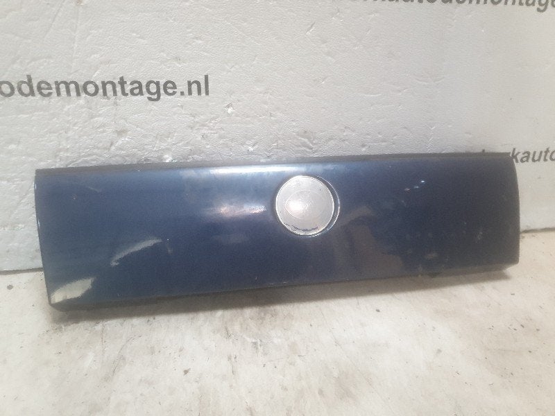 PORTE ECLAIRAGE PORTE PLAQUE D'IMMATRICULATION (4401600), Autos : Pièces & Accessoires, Saab-de-info@saabgroup.com, Marienbergstraße  96
90411  Nürnberg, DE
