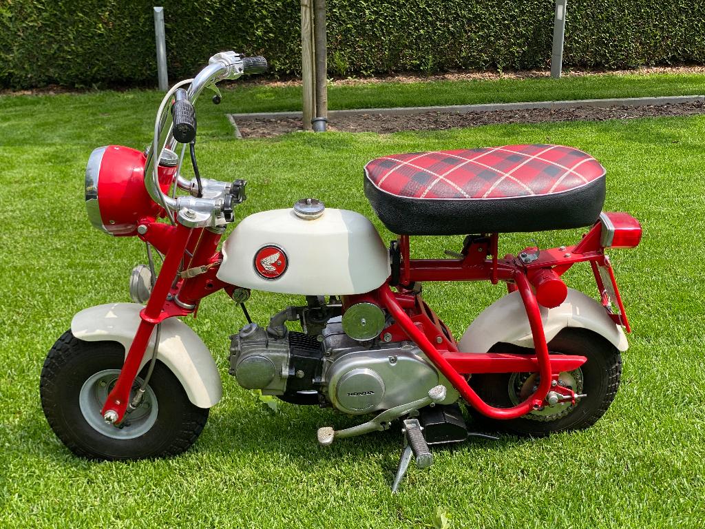 Honda z50m, Fietsen en Brommers, Ophalen