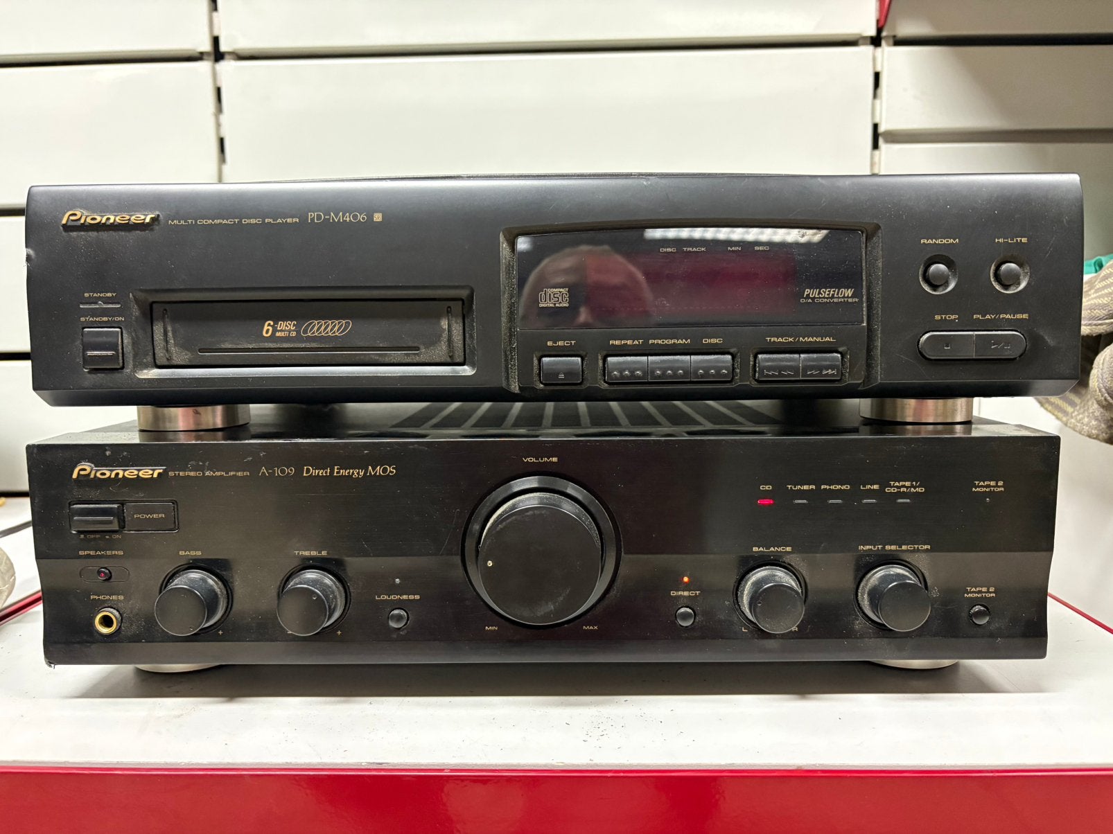 Ensemble Hi-Fi Pioneer : Ampli A-109 + Multi-CD PD-M406, Enlèvement ou Envoi, Utilisé, Pioneer