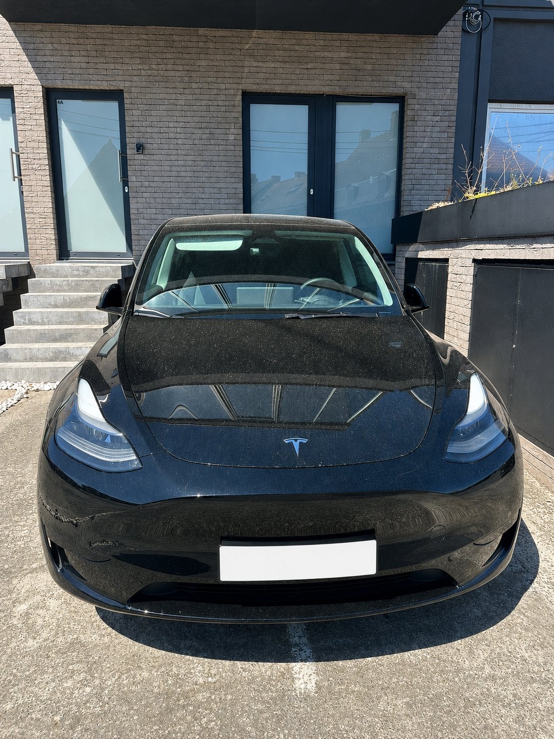 Tesla model Y, Cuir, Achat, Noir, 5 portes