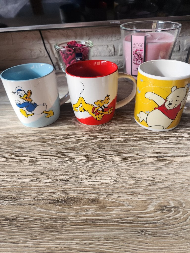 Disney mokken 1 euro per stuk, Ophalen of Verzenden, Servies