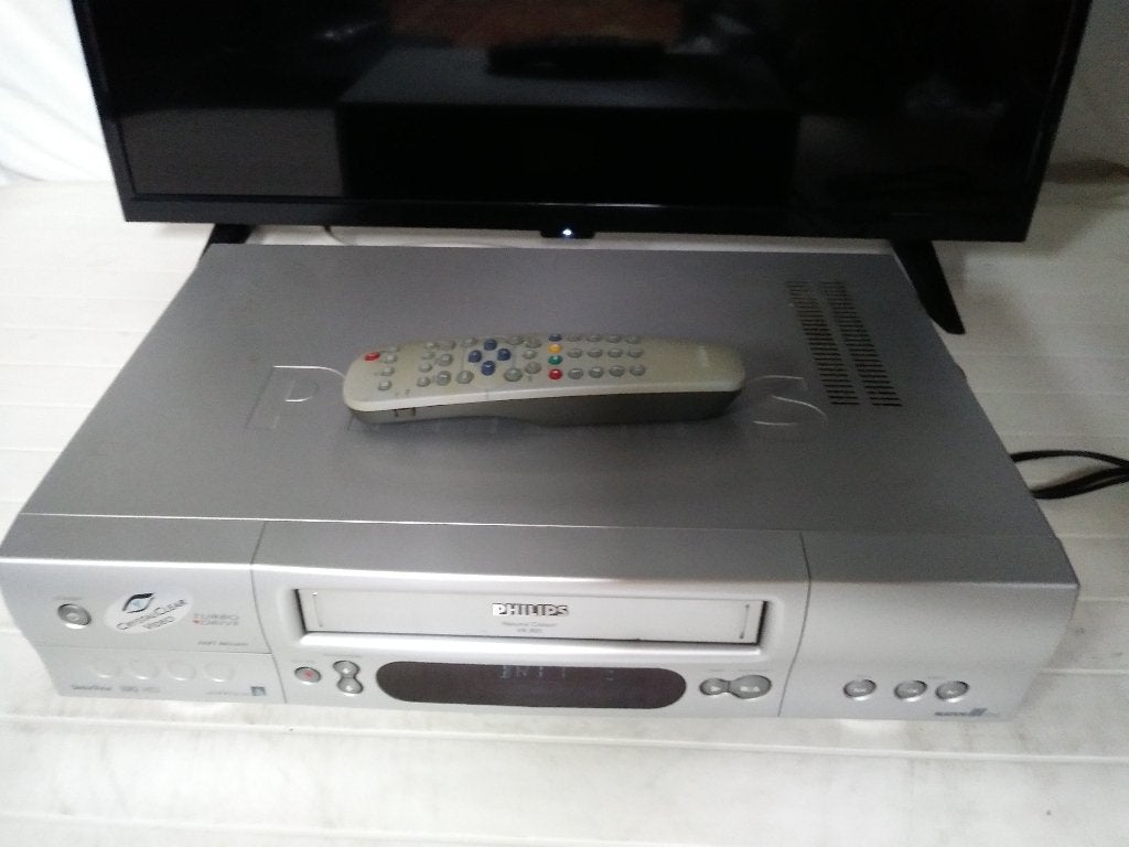 Philips Matchline VR805 HiFi stereo videorecorder, Ophalen of Verzenden, Zo goed als nieuw, VHS-speler of -recorder