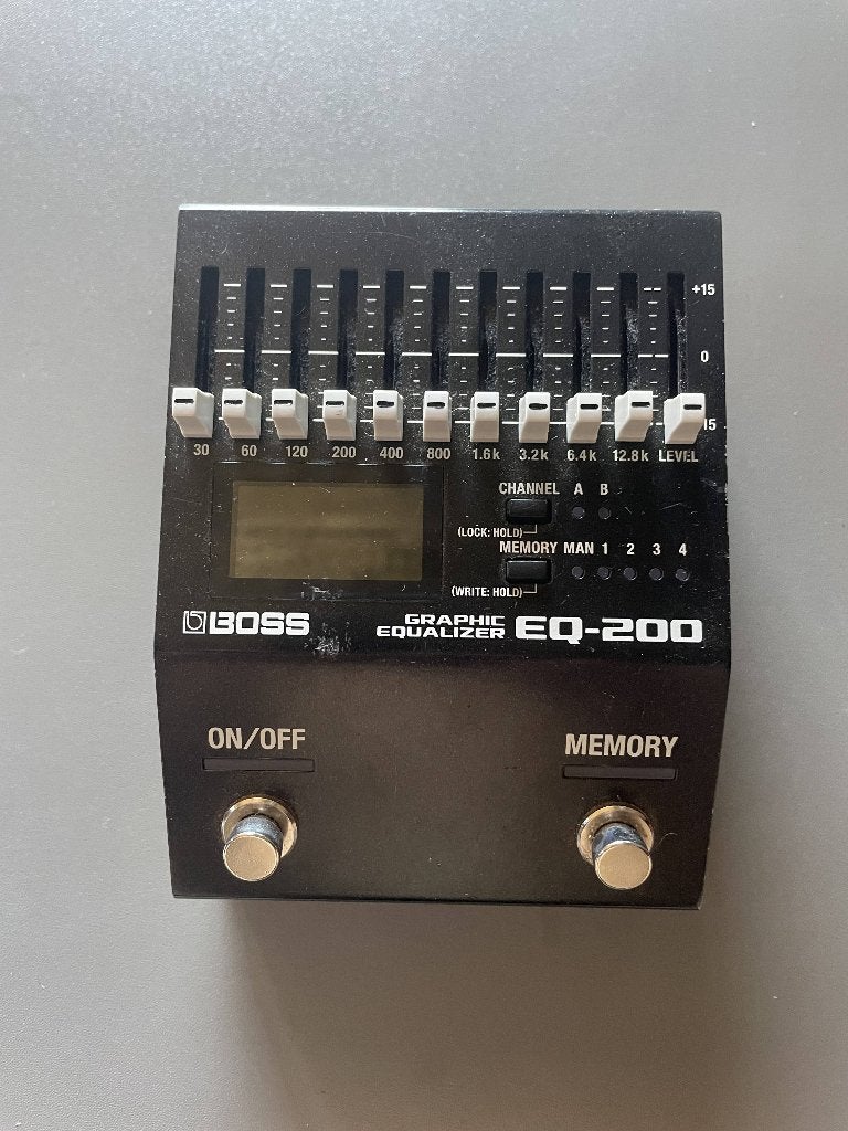 Boss EQ-200, Musique & Instruments, Effets, Enlèvement ou Envoi, Utilisé, Equalizer ou Égaliseur