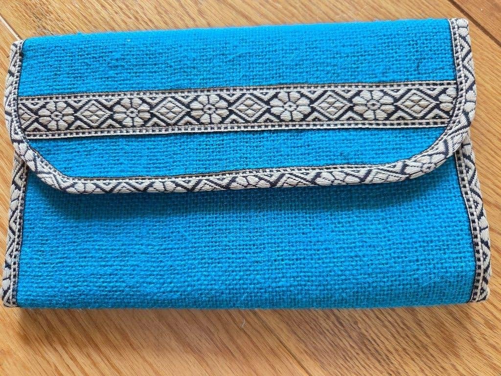 PORTEFEUILLE OU SAC À MAIN DE VOYAGE - fait main - neuf, Enlèvement ou Envoi, Neuf, Autres couleurs, Sac à main