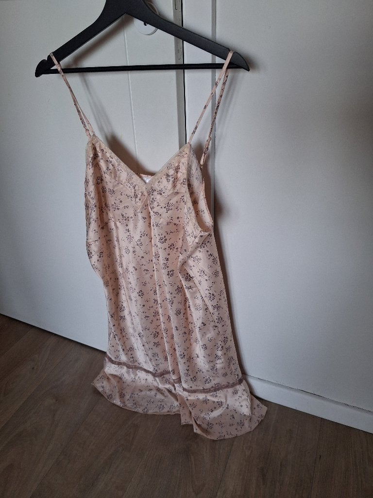 2 slaapkleedjes, dames, Kleding | Dames, Pyjama's, Verzenden, Zo goed als nieuw, Maat 46/48 (XL) of groter