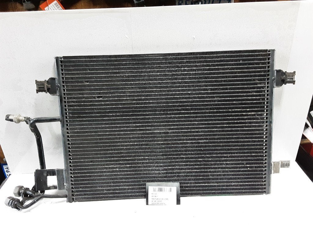 RADIATEUR AIRCO Audi A4 Avant (B5) (4825941), Gebruikt, Mevr. I. Hauben, Audi, Rue de l'Espoir 34 34
4030  GRIVEGNÉE, BE