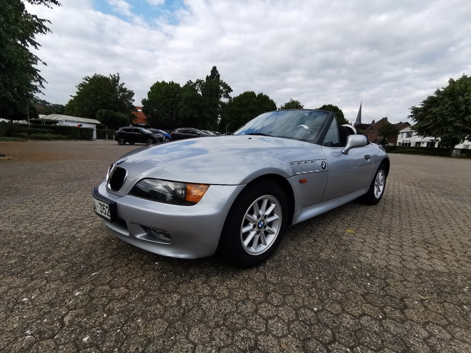 Te koop Bmw Z3 Arctissiber 1,8i  Garantie 102 000km!!!, Auto's, Euro 2, Elektrische buitenspiegels, Zwart, 4 cilinders