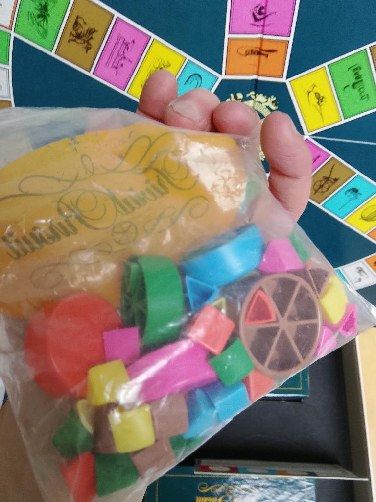 Trivial Pursuit édition Genus, Jeu de voyage, Enlèvement ou Envoi, Genus, 1 ou 2 joueurs