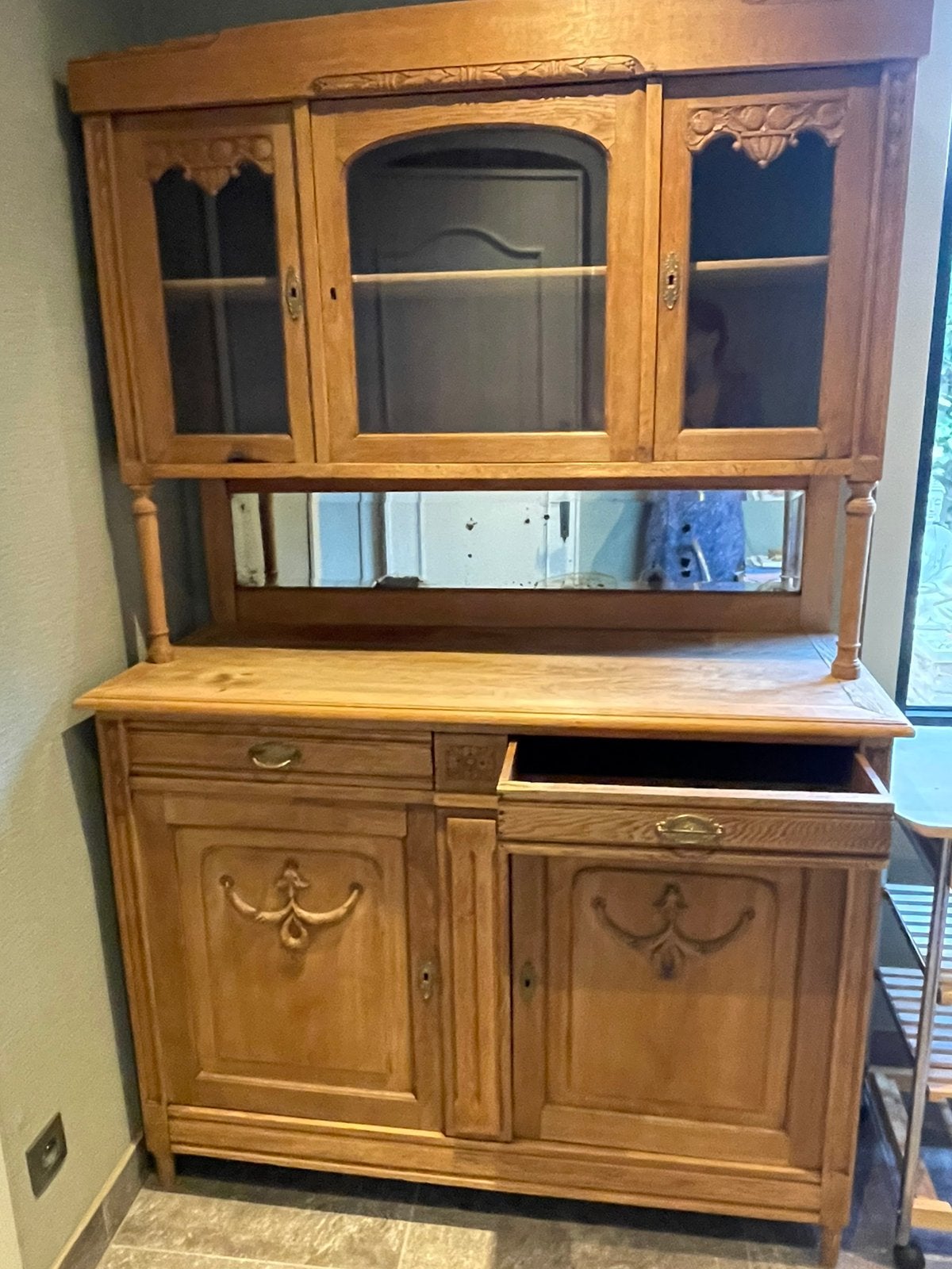 Mooie grenen houten kast, Ophalen