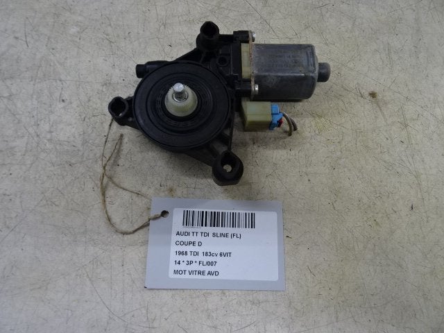 MOTOR RAAMMECHANIEK RECHTS VOOR TT (FV3 / FVP) (5Q0859801B), Gebruikt, Mevr. I. Hauben, Audi, Rue de l'Espoir 34 34
4030  GRIVEGNÉE, BE