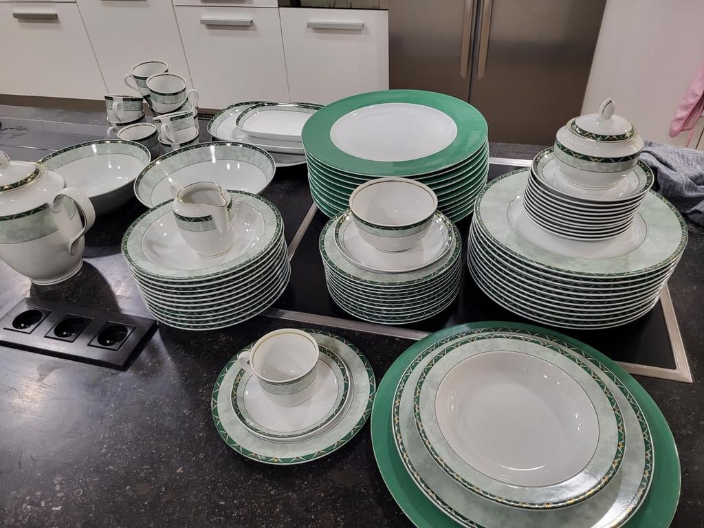 Magnifique service en porcelaine de Bavière pour 12 personne, Enlèvement