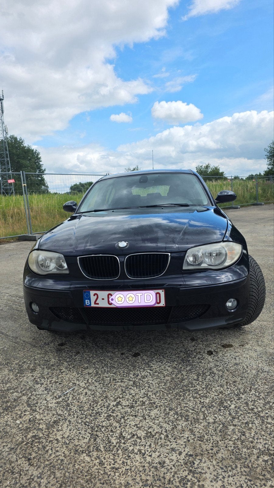 Bmw serie 1 2006, Auto's, Achterwielaandrijving, Zwart, 4 cilinders, Leder