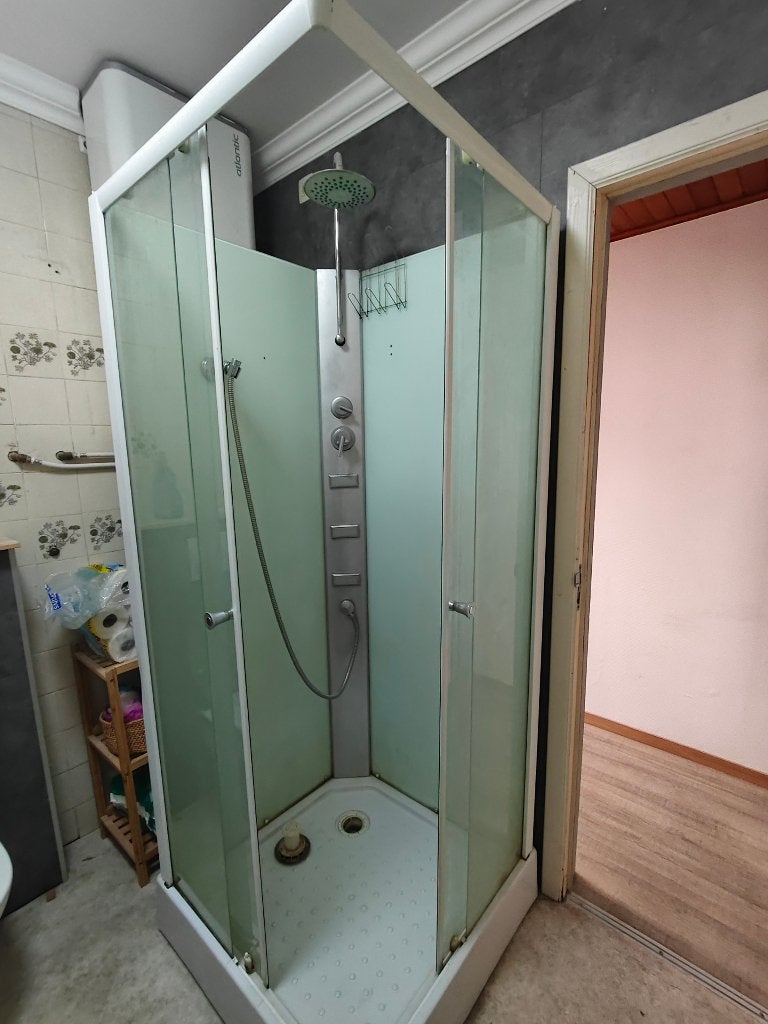 Gratuit: Cabine de douche complète, Maison & Meubles, Salle de bain | Salle de bain complète, Utilisé, Avec douche, Enlèvement