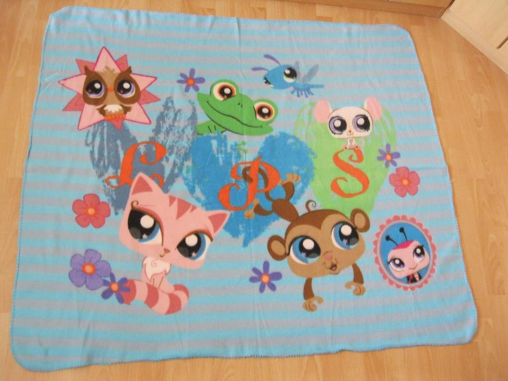Petite couverture chaude Hello Kitty, Enlèvement ou Envoi, Comme neuf, Couverture ou Couette, Bleu
