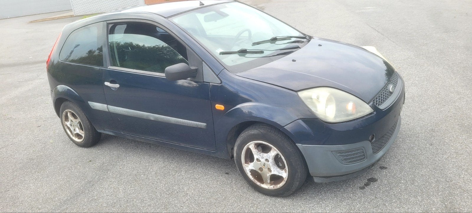FORD FIESTA UTILITAIRE 06+1.4TDCI+CTOK+FEUILLE ROSE À 799EU, Autos, Ford, Achat, Entreprise, Boîte manuelle, Autre carrosserie