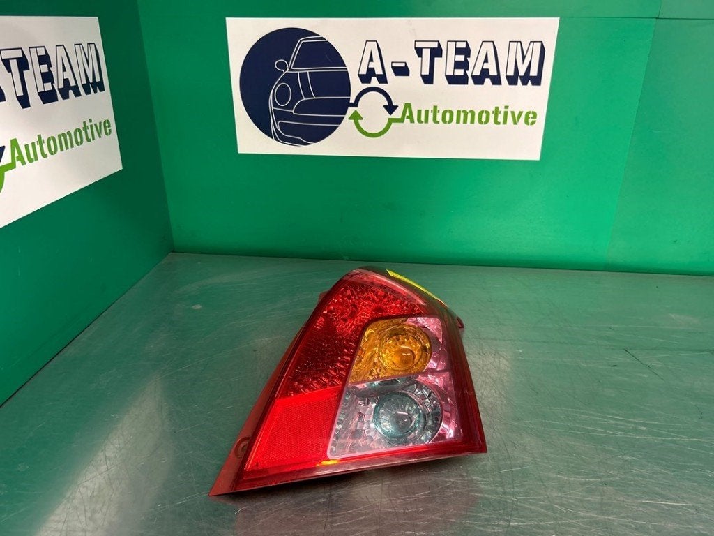 FEU ARRIÈRE DROIT Suzuki Swift (ZA / ZC / ZD1 / 2/3/9), Suzuki-Allee 7
64625  Bensheim, DE, Suzuki Deutschland GmbH, Kontakt@suzuki.de
