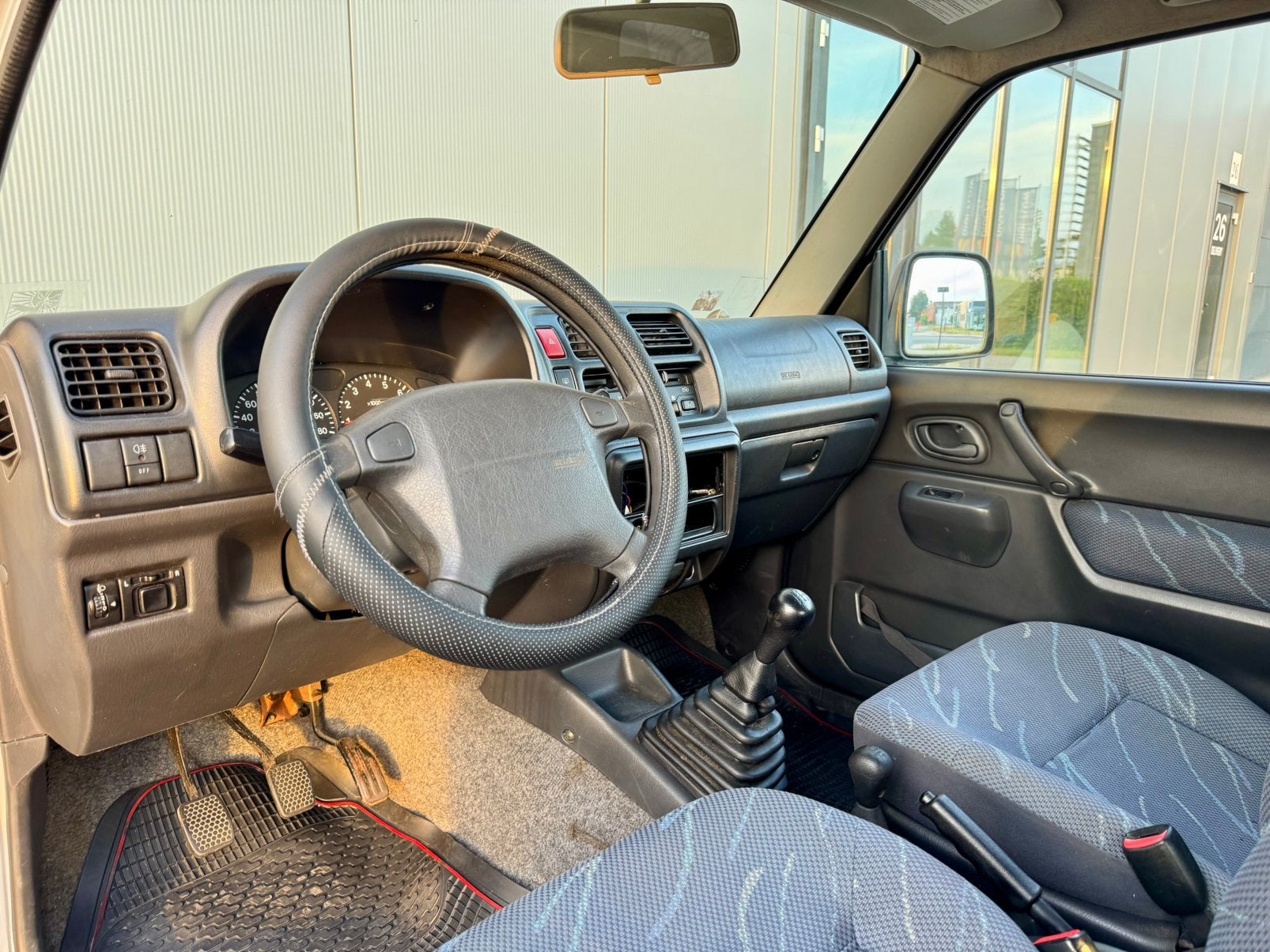 SUZUKI JIMNY 1.3 4X4 | 2002 | 152.000 KM | ZEER NETTE STAAT, 4 zetels, Stof, 4 cilinders, 60 cc