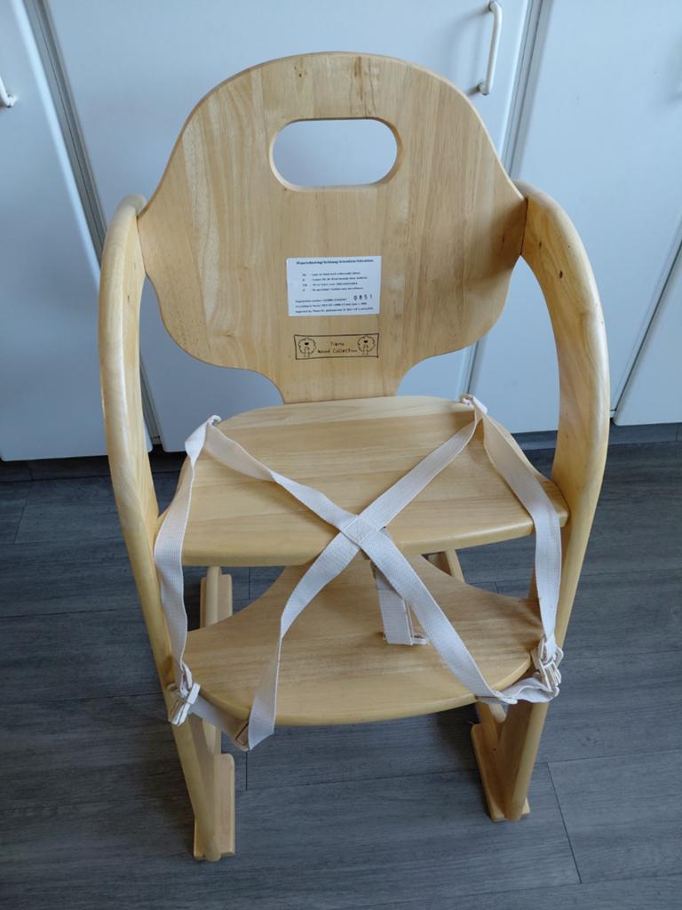 Chaise bébé bois, Enfants & Bébés, Chambre d'enfant | Tables & Chaises, Enlèvement