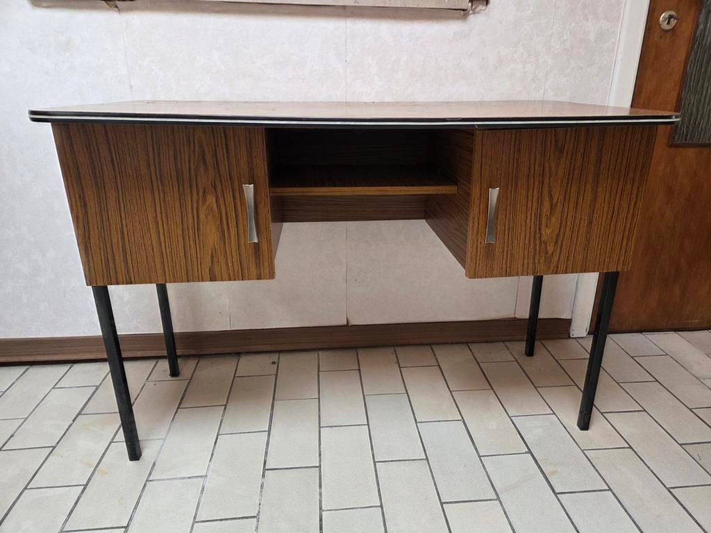 Kleine vintage bureau, Ophalen