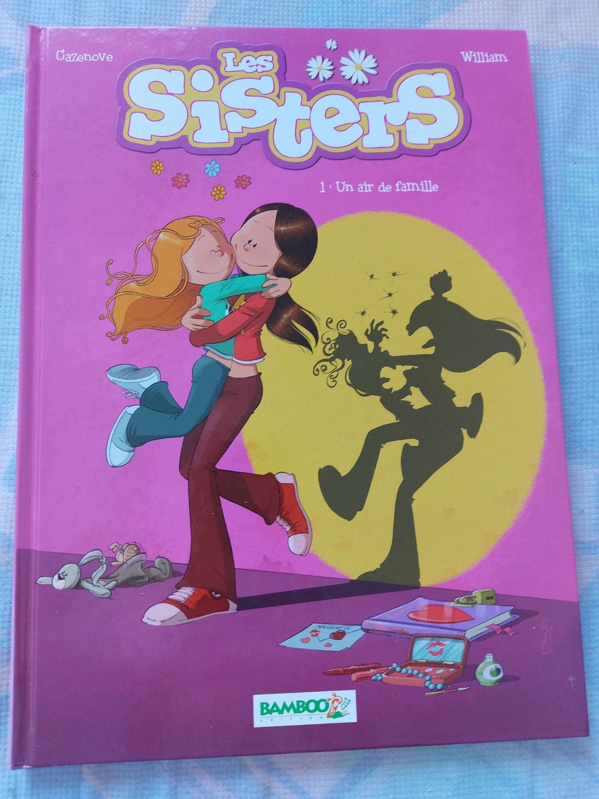 les Sisters, Livres, Enlèvement