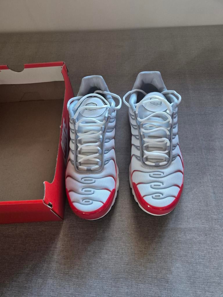 Nike air max plus nieuw.niet gedragen maat 45.5, Kleding | Heren, Schoenen, Ophalen, Wit
