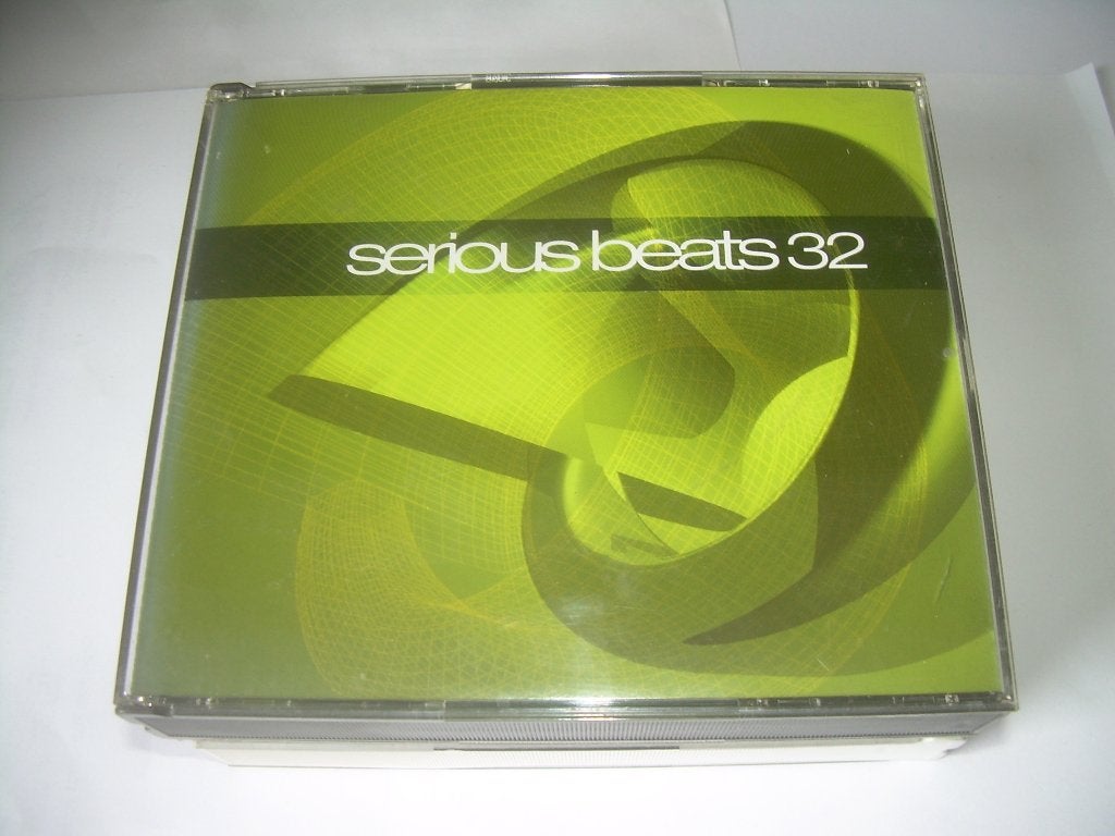 COFFRET DE 2 CD - Serious Beats 32, CD & DVD, Comprend un boîtier, Enlèvement ou Envoi, Comme neuf, Techno