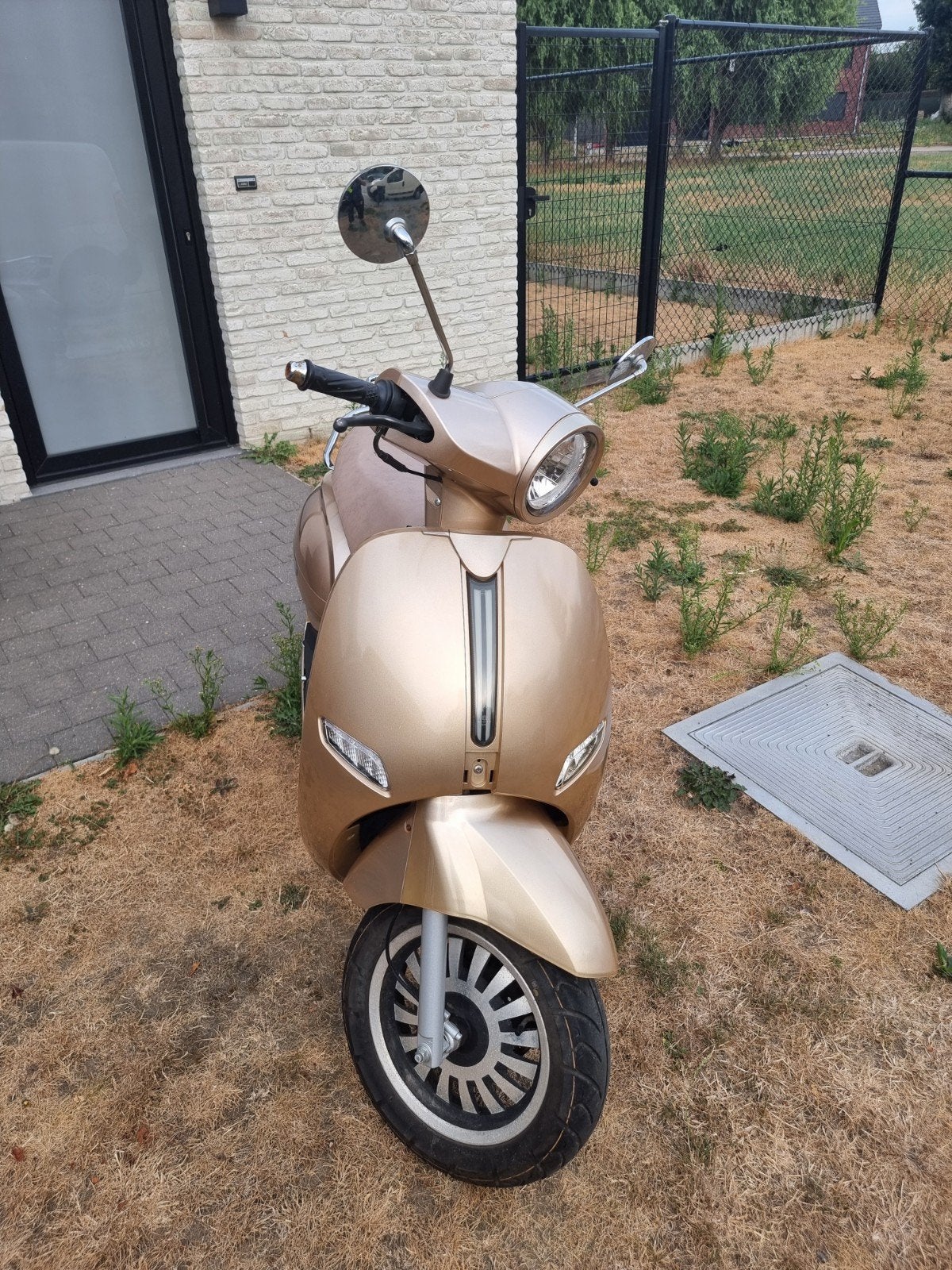 Brommer alfa london a klase, Ophalen