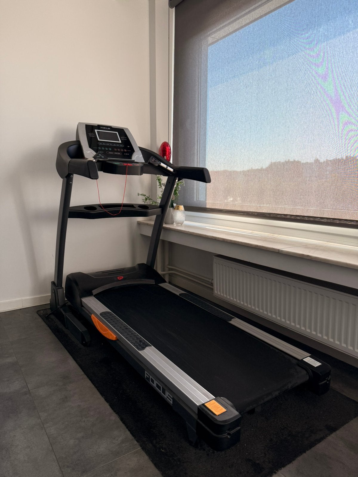 Tapis de course Focus Fitness Jet 9 - modèle 2015, Enlèvement, Utilisé, Jambes, Tapis de fitness
