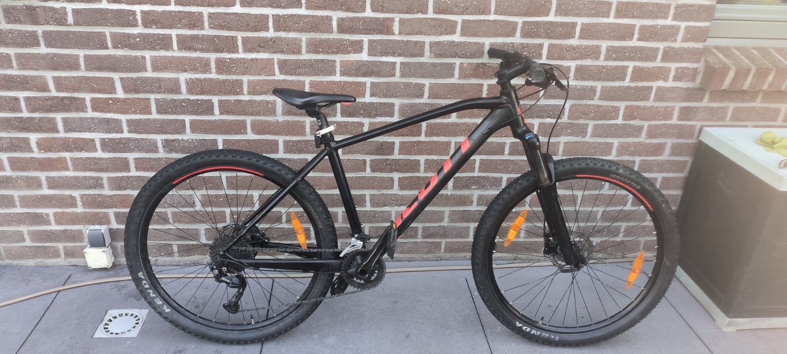 Scott scale 740, Fietsen en Brommers
