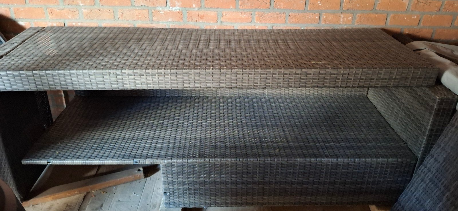 Loungeset, Enlèvement