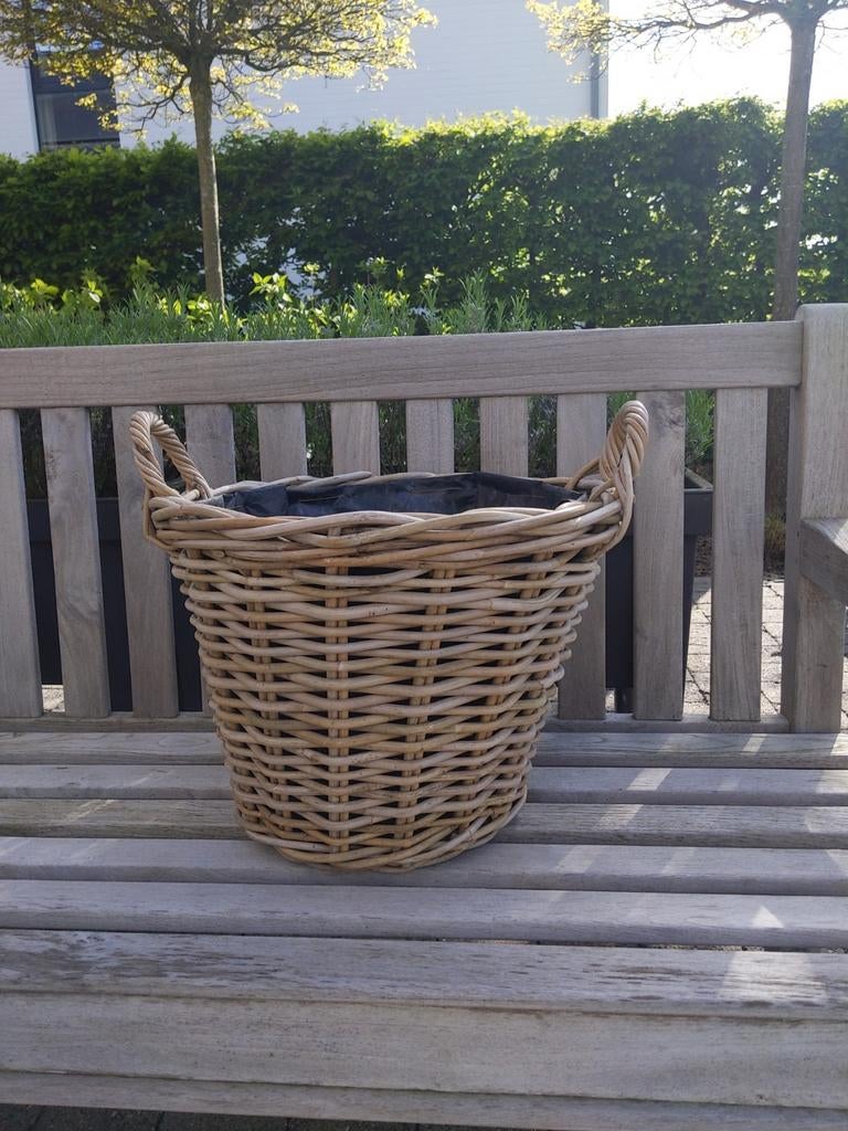 Rieten mand met handvaten, Tuin en Terras, Ophalen