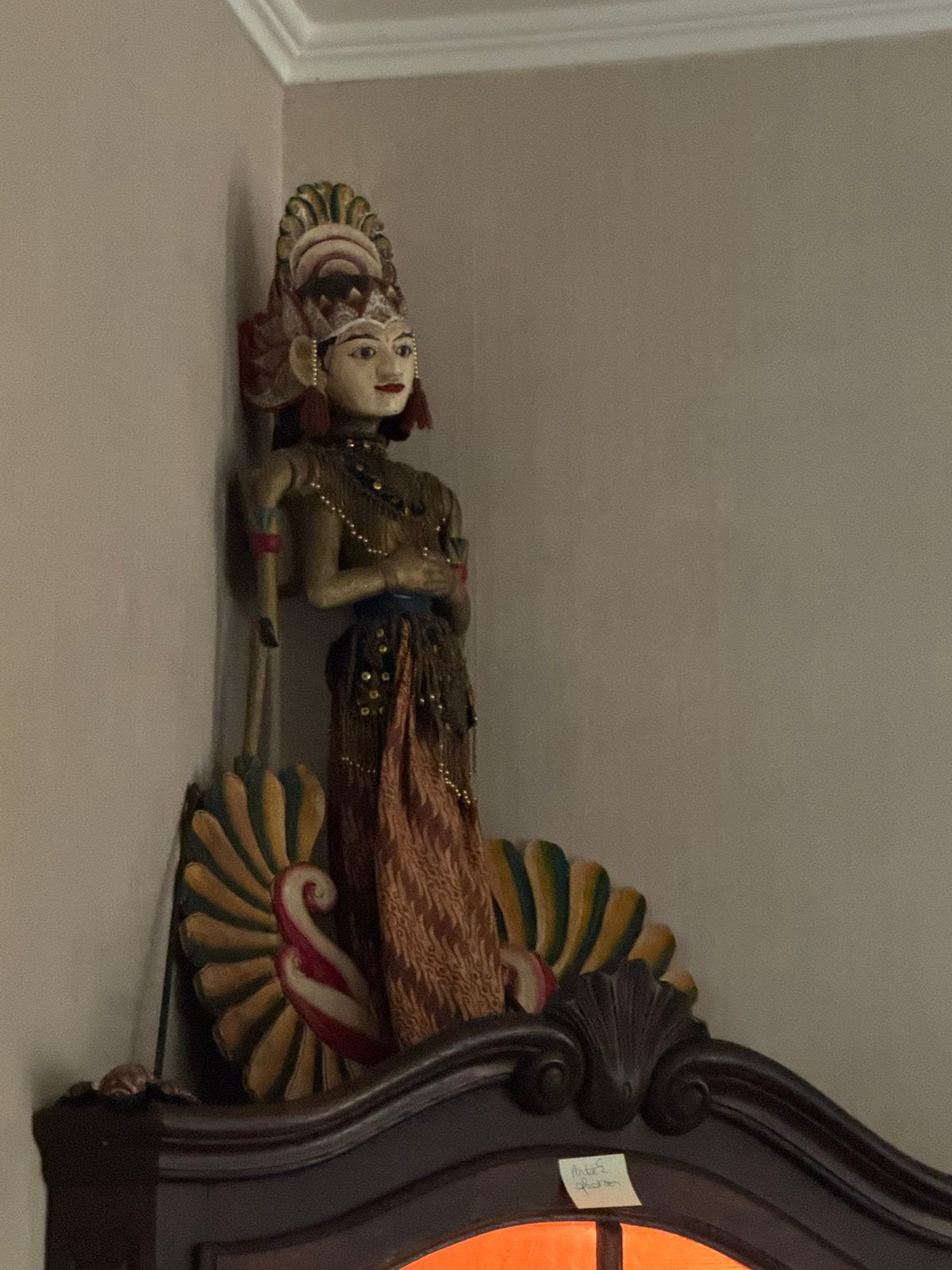 Prachtige Vintage Wayang Golek Pop (Indonesië), Huis en Inrichting, Ophalen of Verzenden, Zo goed als nieuw, Hout, Wit