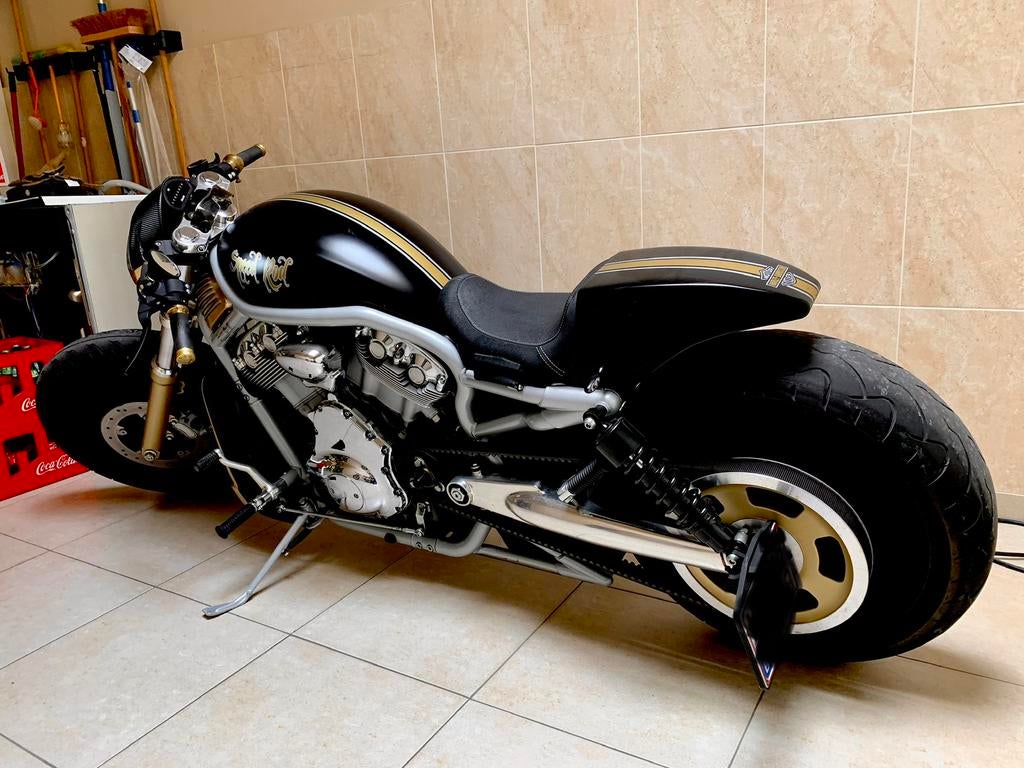 HD V-Rod , topmoto!!!!, Motoren, Motoren | Harley-Davidson, Particulier, Naked bike, meer dan 35 kW, 2 cilinders, Minimaal motorrijbewijs A1