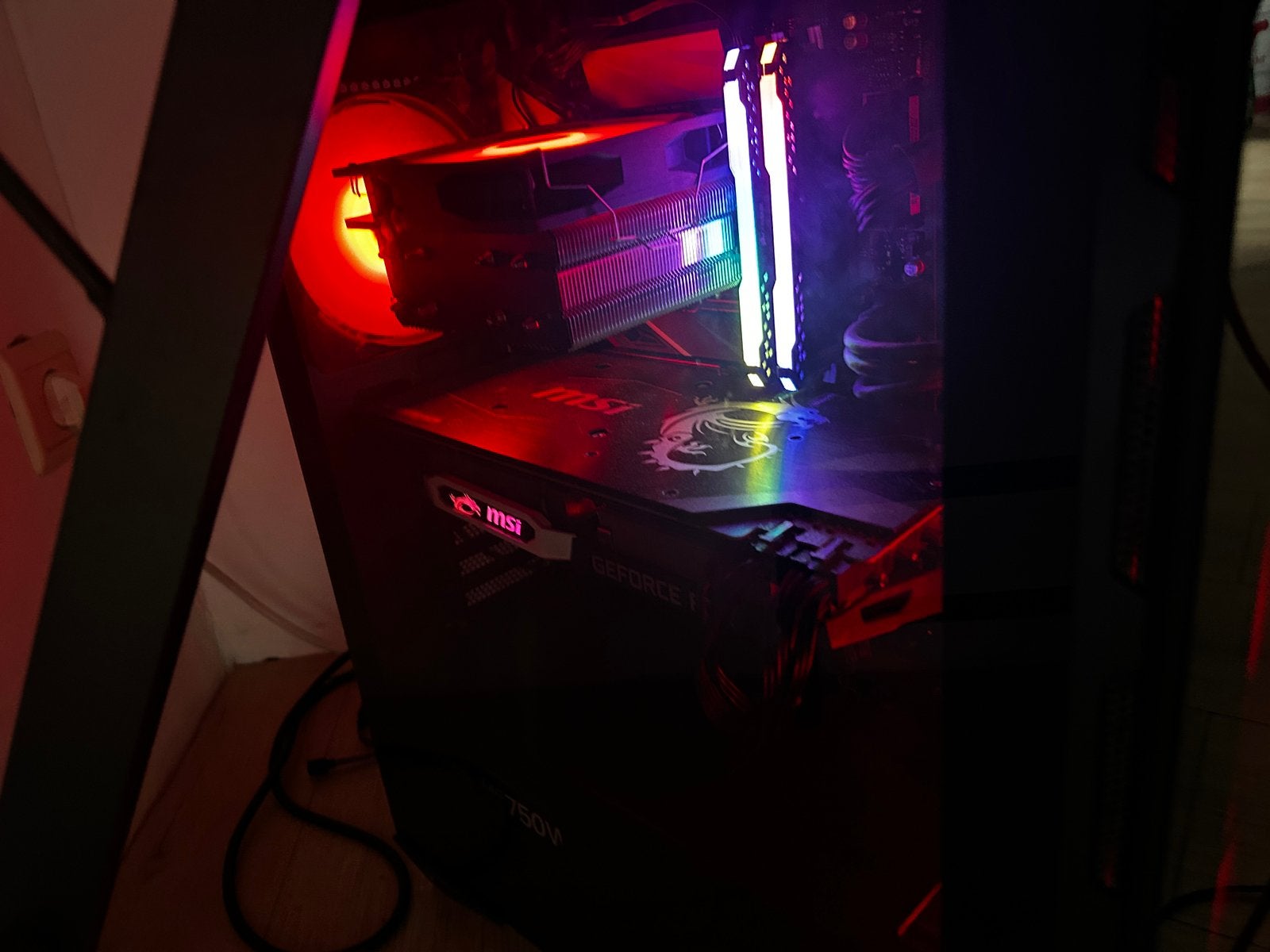 Pc gamer led a vendre, Enlèvement ou Envoi, Comme neuf