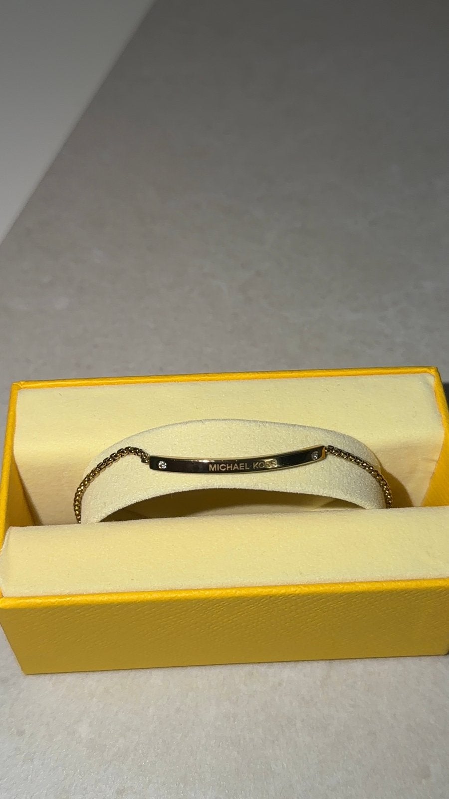 Micheal kors armband, Handtassen en Accessoires, Verzenden, Zo goed als nieuw