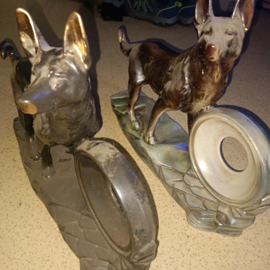 2 décorations magnifique représentant 2 chiens, Enlèvement