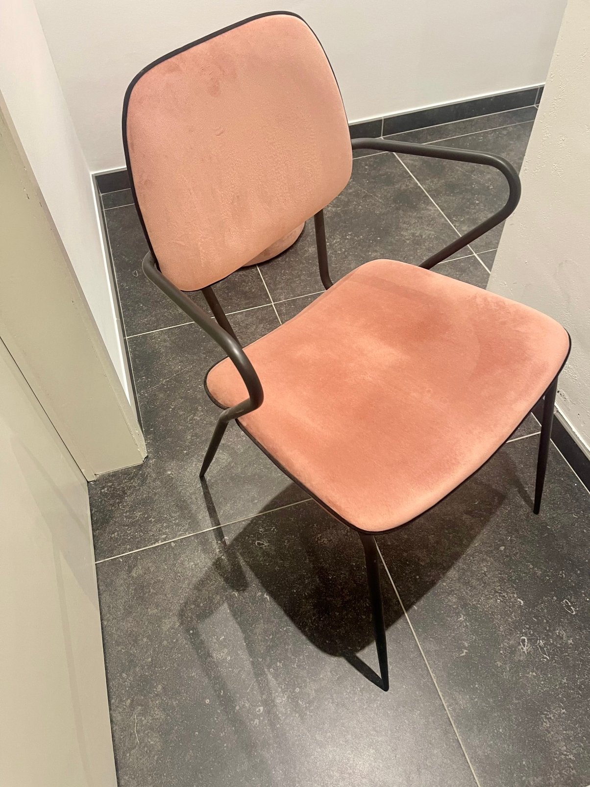 Roze stoel, Ophalen, Overige kleuren, Zo goed als nieuw, Eén