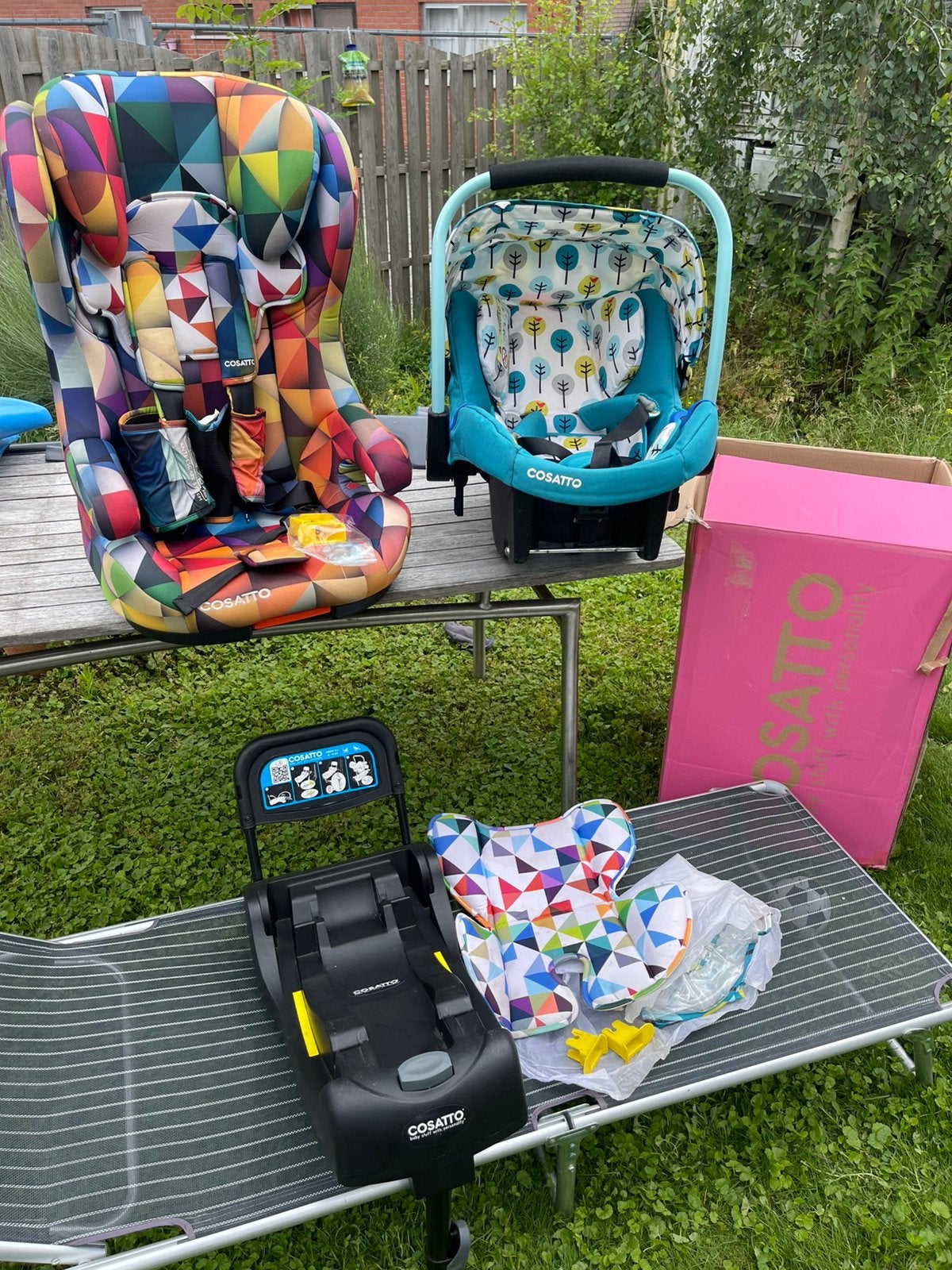 Autostoel en draagmand met basis cosato, Kinderen en Baby's, Autostoeltjes, Gebruikt, Overige merken, 9 t/m 36 kg, Isofix, Slaapstand