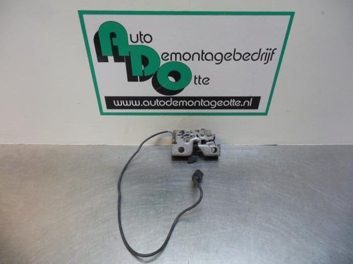 Mécanique de verrouillage capot d'un Volkswagen UP (UP 11-), -, 3 mois de garantie, Utilisé, -