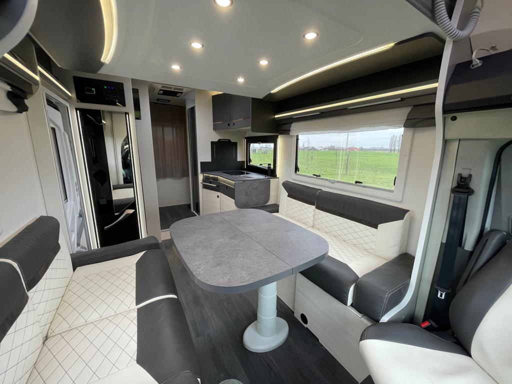 Luxe Gezins-Camper Challenger 380 - Airco - rijbewijs B, Automaat, Standaard zit, Ringverwarming, Ford