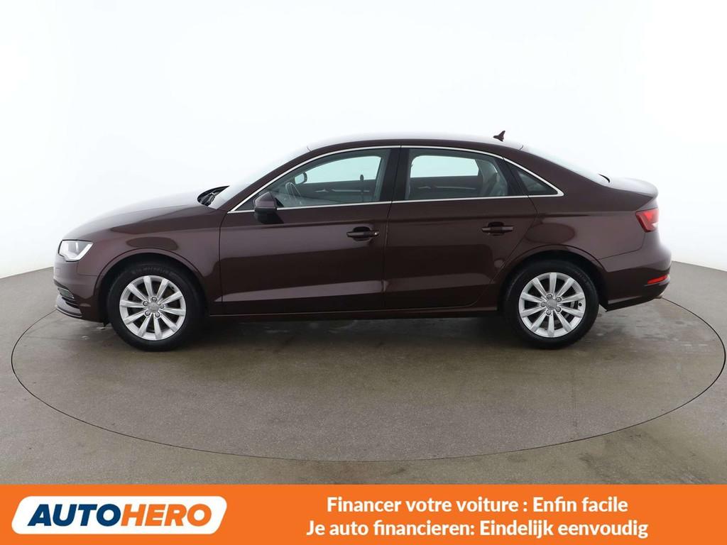 Audi A3 1.4 TFSI Attraction (bj 2016, automaat), Auto's, 4 deurs, Stof, Gebruikt, Lichtsensor