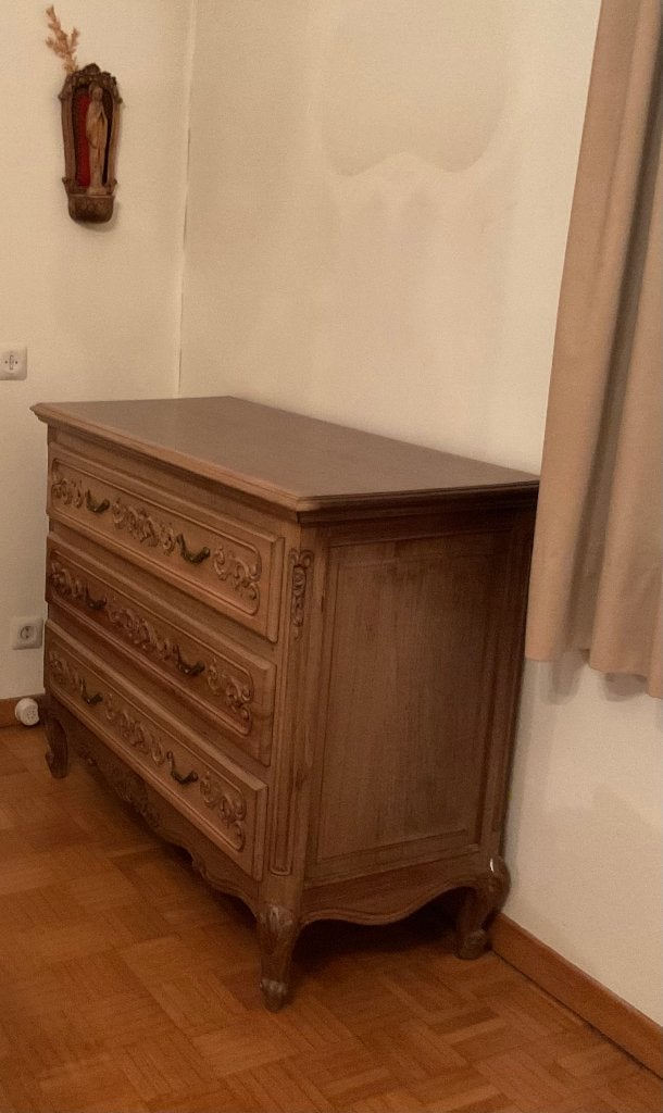 Commode Louis XV, Ophalen