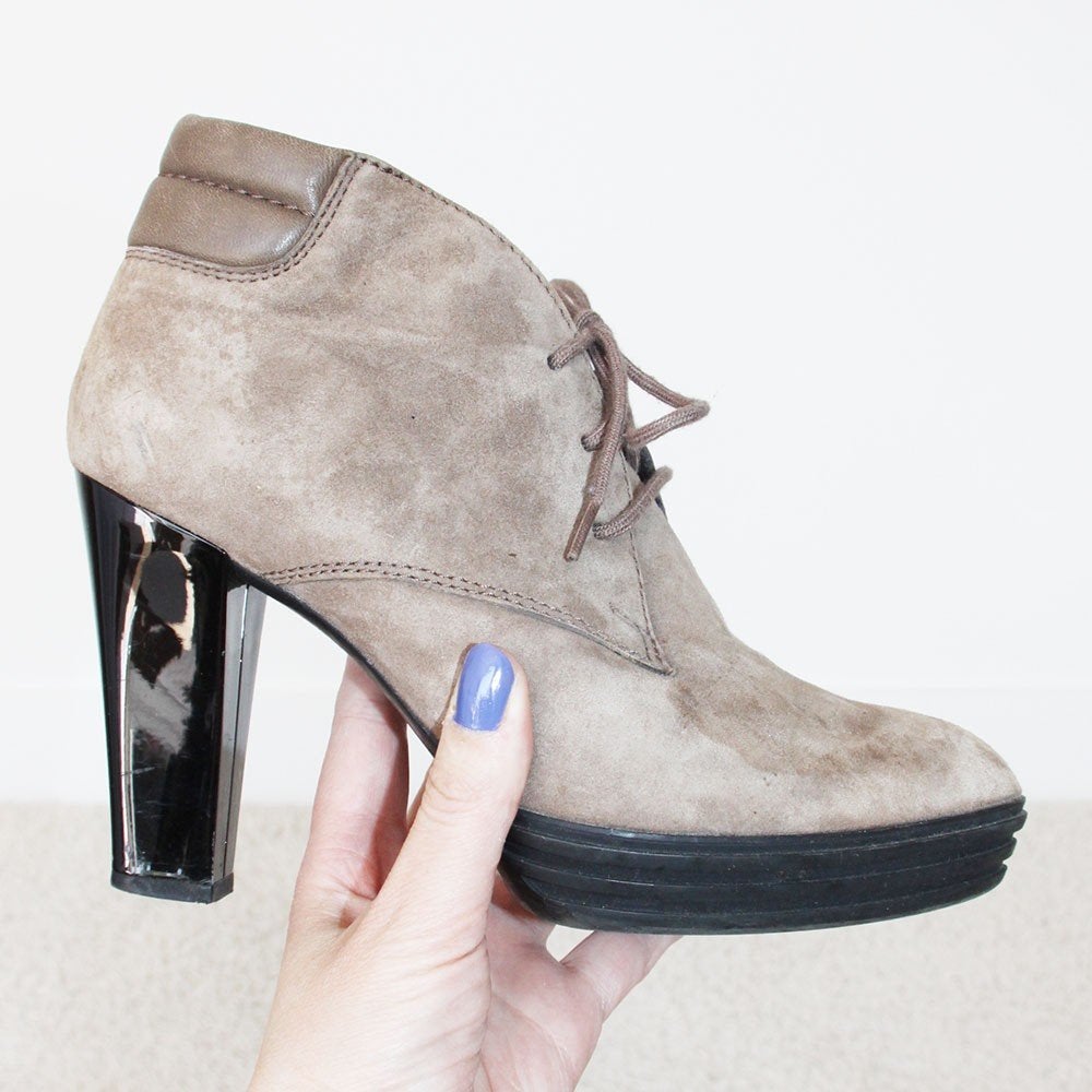 Belles bottines Hogan en daim -31 (taille 40) €55, -, Vêtements | Femmes, Chaussures, Beige, Comme neuf, Hogan, Boots et Botinnes