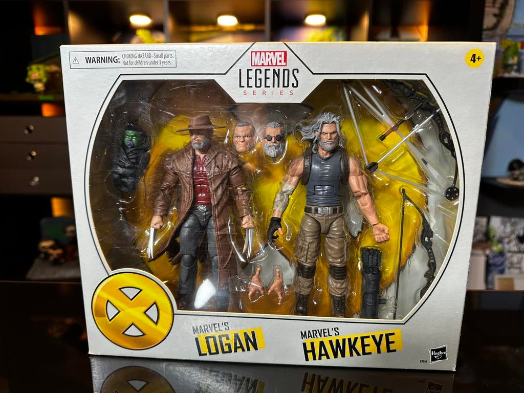 Marvel Legends Logan & Hawkeye Old Man 2-figurenpakket, Verzamelen, Ophalen of Verzenden, Zo goed als nieuw