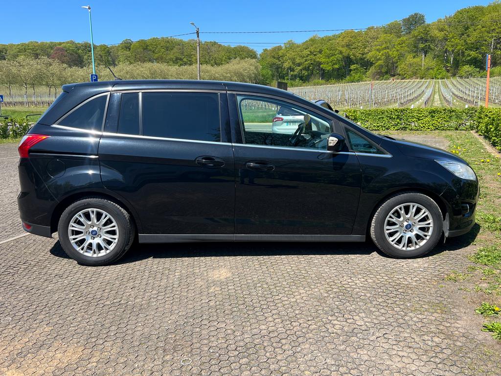 Ford Grand C Max Titanium Essence 150 CV 1e propriétaire, Autos, Euro 5, 149 g/km, Boîte manuelle, Adapté aux personnes handicapées