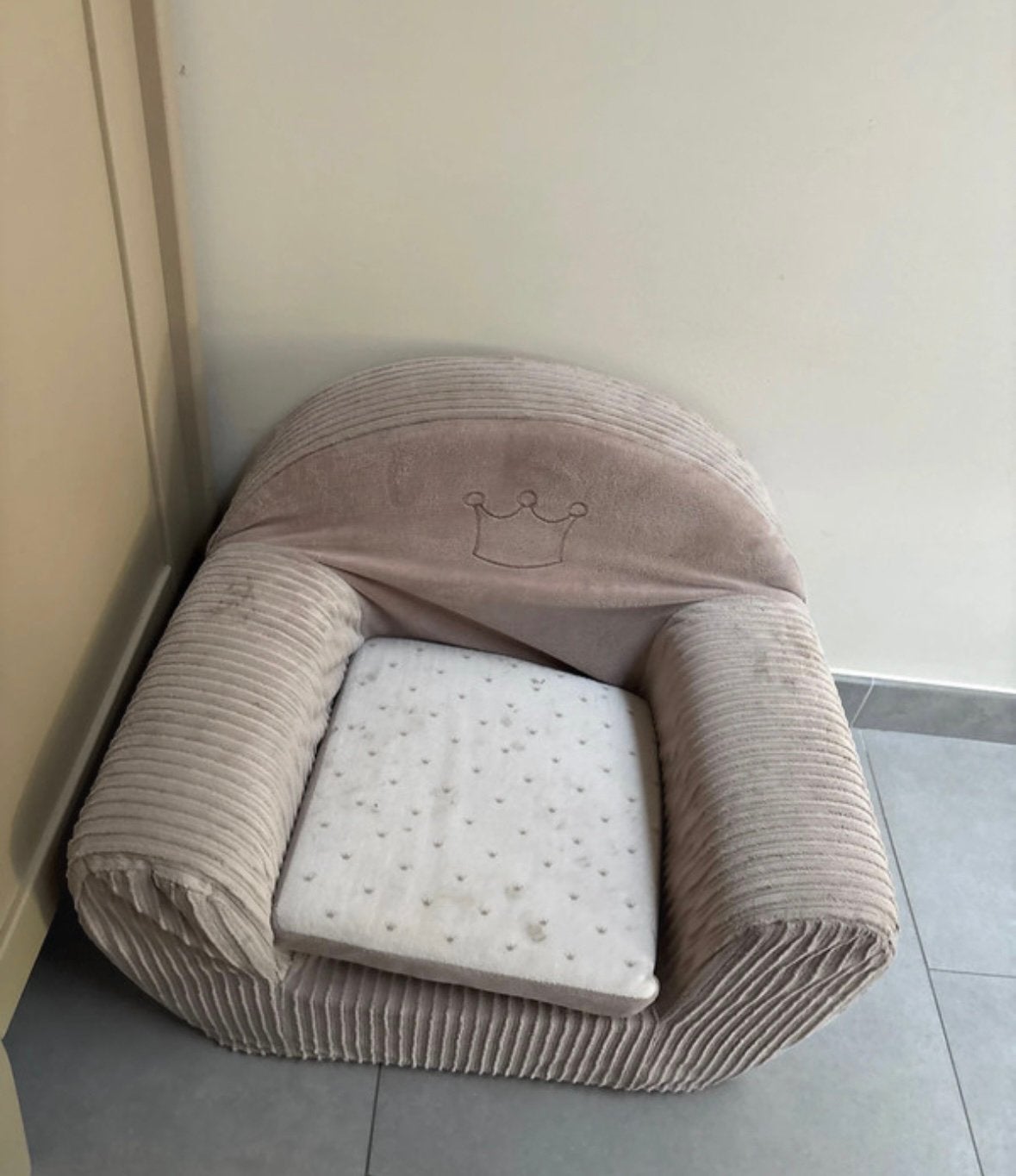 chaise nattou, Enlèvement, Utilisé